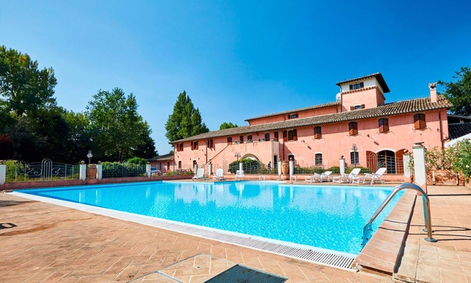 San Brizio Apartment | Nice apartment for 5 guests with WIFI, pool, TV, balcony and pets allowed, close to Spoleto