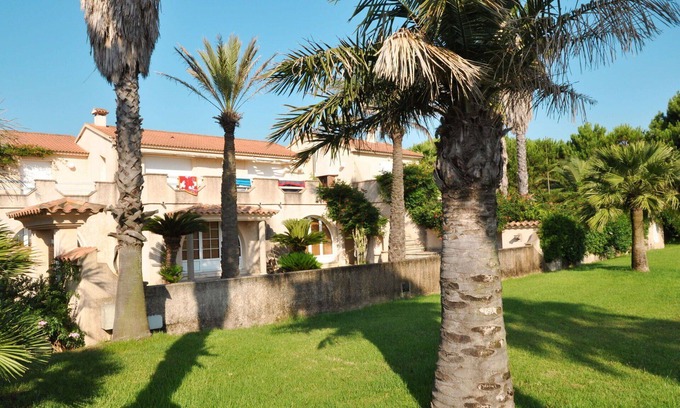 Pineto Apartment | Nice apartment for 6 guests with WIFI, A/C, TV, terrace and pets allowed