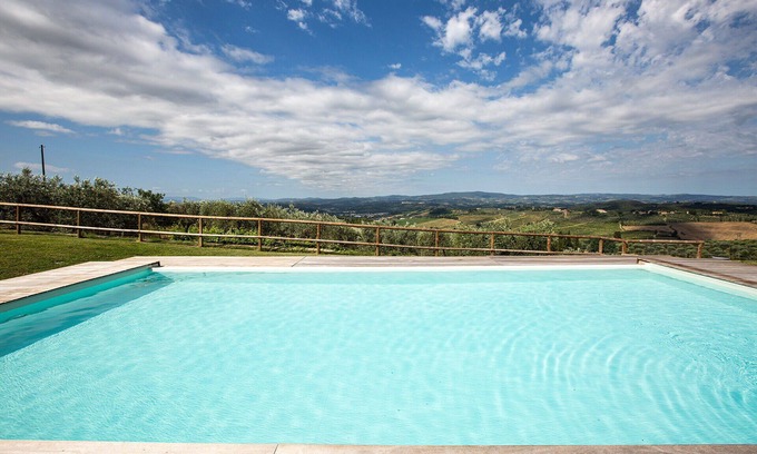 Poggibonsi Apartment | Nice apartment for 6 guests with A/C, pool, WIFI, TV and panoramic view, close to San Gimignano