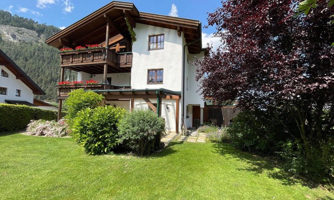 Pfunds Apartment | Nice apartment for 6 people with WIFI, TV, terrace and parking