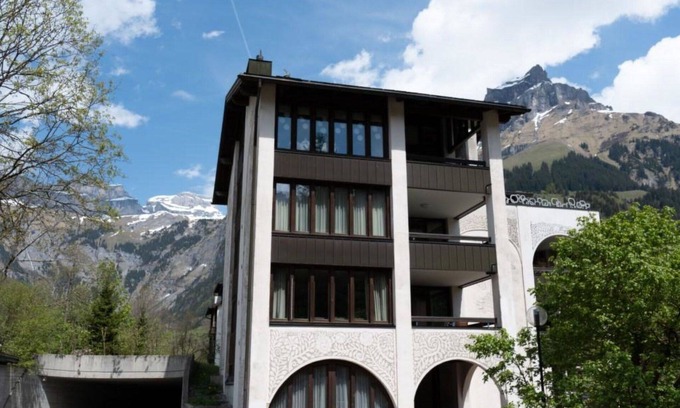 Engelberg Apartment | Nice apartment for 4 people with pool, WIFI, TV and balcony