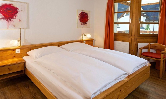 Lenzerheide Apartment | Nice apartment for 4 guests with TV and balcony