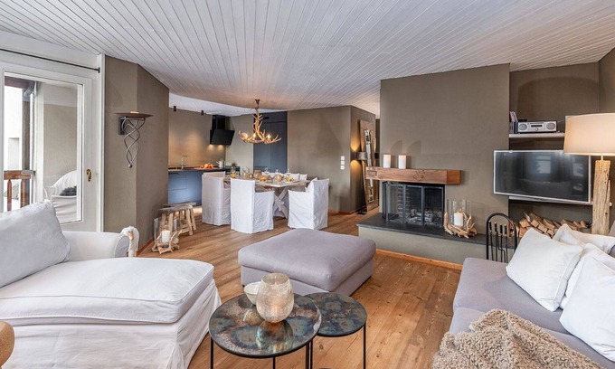 Lenzerheide Apartment | Nice apartment for 4 guests with pool, TV, balcony and pets allowed