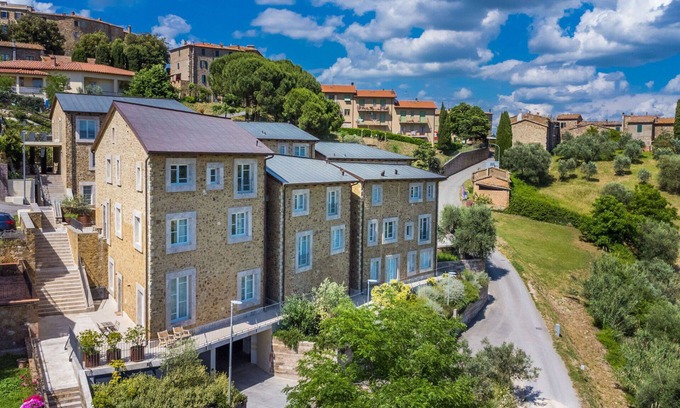 Montalcino Apartment | Nice apartment for 6 people with WIFI, pets allowed and panoramic view