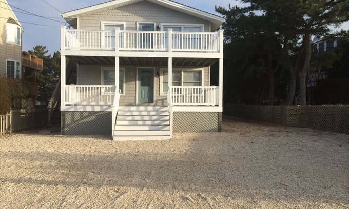 Barnegat Light Apartment | Nice apartment in Barnegat Light with 3 Bedrooms and WiFi