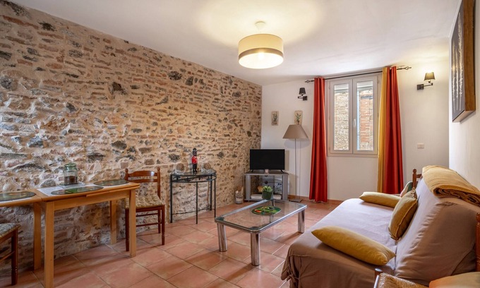 Claira Apartment | Nice Apartment in Claira' with Wi-Fi and air conditioning