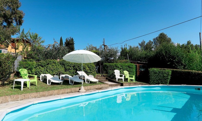 San Miniato Villa | Nice apartment in villa for 4 people with pool, TV, patio, pets allowed and parking