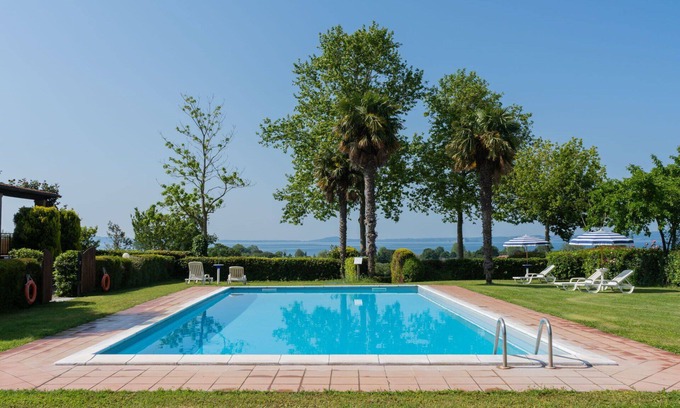 Bolsena Villa | Nice apartment in villa for 6 guests with WIFI, pool, TV, terrace and pets allowed