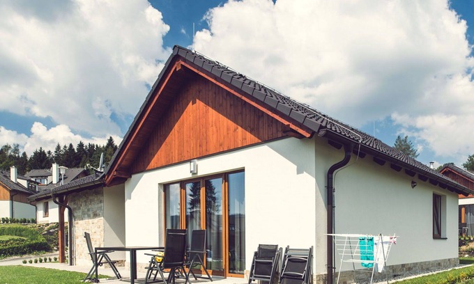 Lipno nad Vltavou House | Nice apartment in villa for 6 guests with WIFI, TV, terrace, pets allowed and parking