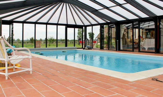 Corbon House | Nice apartment in villa for 3 guests with pool, WIFI, TV, patio and pets allowed