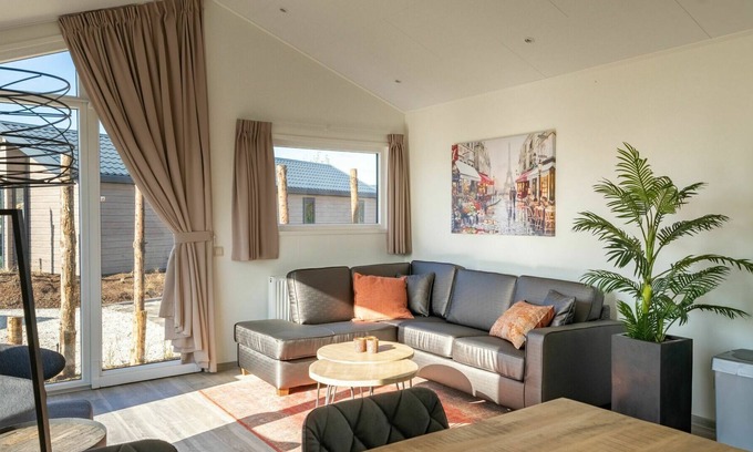 Linden House | Nice apartment in villa for 4 people with WIFI, TV, terrace and parking