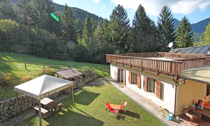 Ledro Apartment | Nice apartment with WIFI, pool, TV, terrace, pets allowed and parking, close to Riva Del Garda