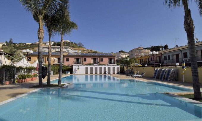 Porto Empedocle Apartment | Nice apartment for 4 people with A/C, pool, WIFI, TV and balcony