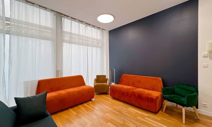 Quartier Sainte-Marguerite Apartment | Nice apartment near the Place de la Nation