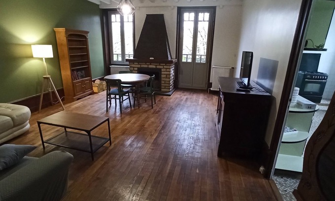 Tournus Apartment | Nice apartment with all comforts in a residence, a stone's throw from the town center.