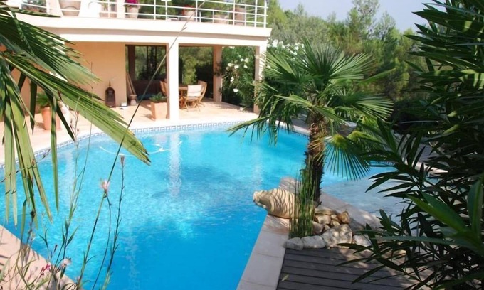 Saint-Marc-Jaumegarde House | Nice architect house with stunning pine view only 4km from Aix en Provence