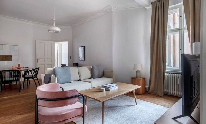 Wilmersdorf Apartment | Nice Charlottenburg 2BR Fully Equipped, by Blueground