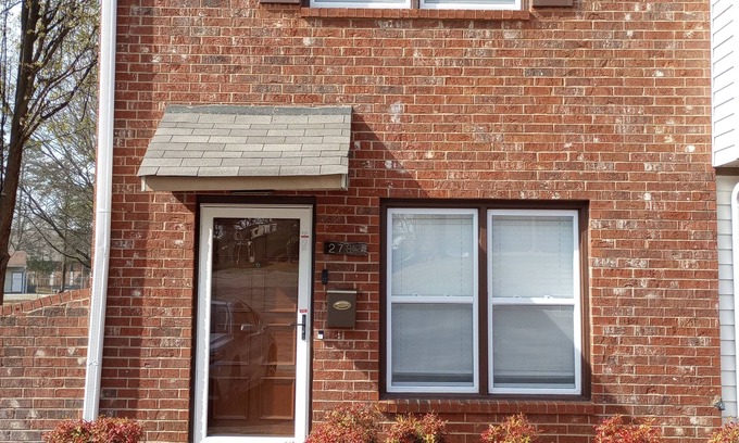 Winston - Salem House | Nice CozyHome, Winston-Salem
