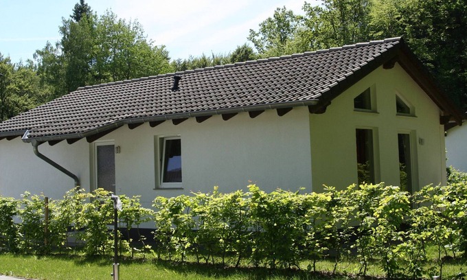 Ferienhausgebiet Hillenseifen House | Nice holiday home with dishwasher, in a green area