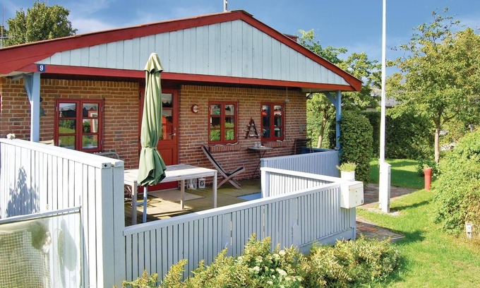 Broager House | Nice home in Broager with kitchen