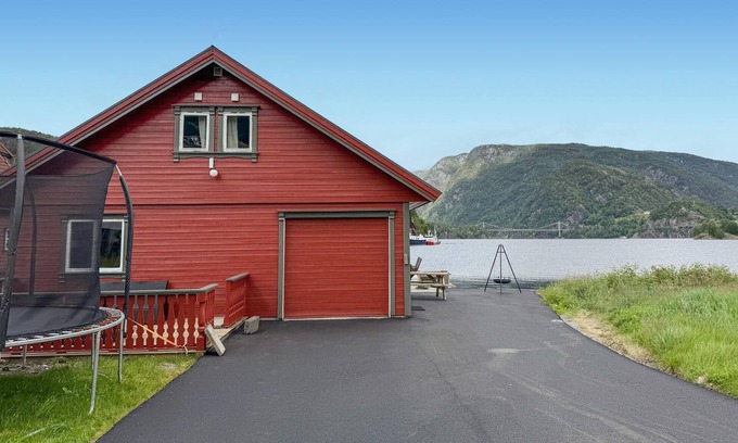 Suldal House | Nice home in Erfjord with WiFi