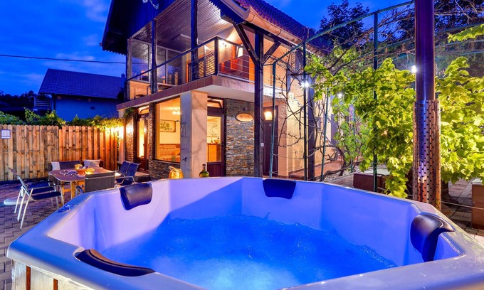 Sveti Ivan Zelina House | Nice home in Sveti Ivan Zelina with sauna