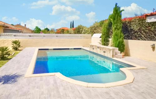 Linxe House | Nice Home In Linxe With Kitchen