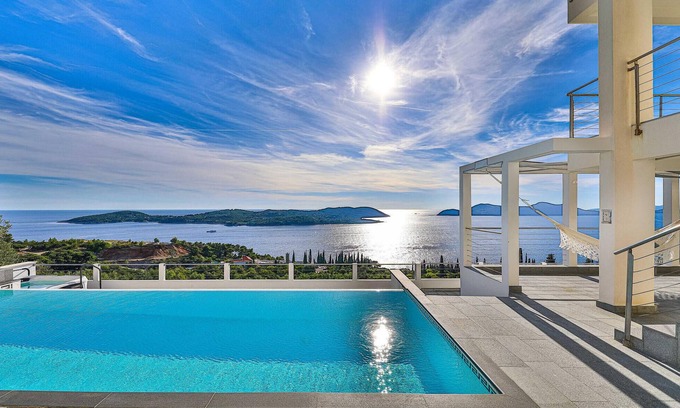 Orasac House | Nice home in Orasac with WiFi