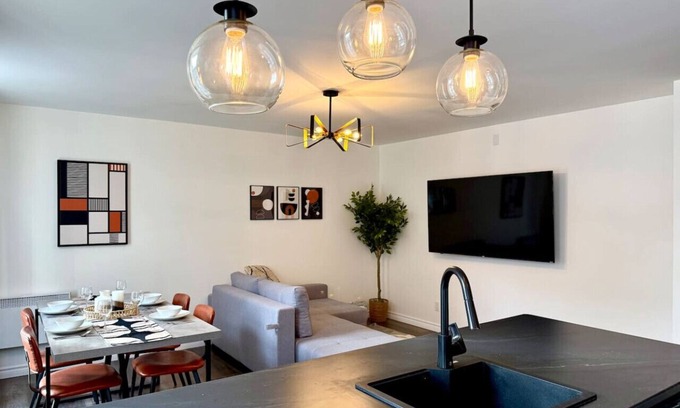 La Cite-Limoilou Apartment | Nice little apartment in the city center