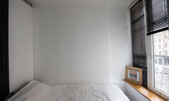 Lyon City Centre Apartment | Nice little studio in Lyon 3rd near tram and Rhône