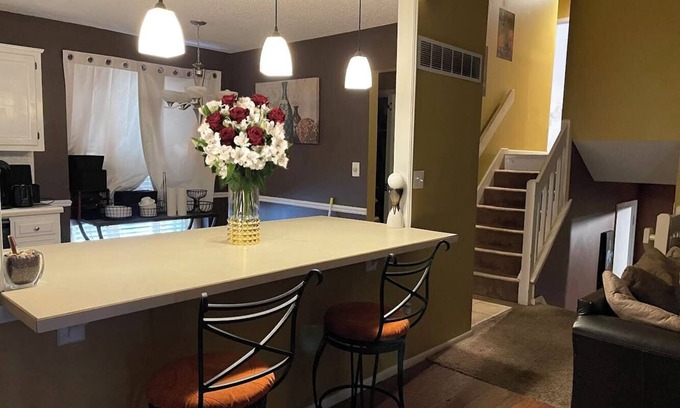 Overland Park House | Nice, quiet 3 bedroom oasis