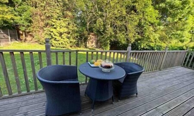 Barnhill Apartment | Nice Room With Private Bathroom in Wembley Park