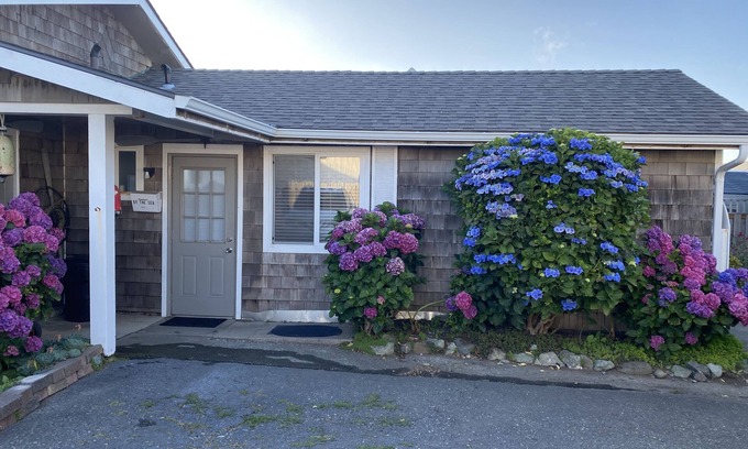Crescent City Apartment | Nice studio right by the ocean