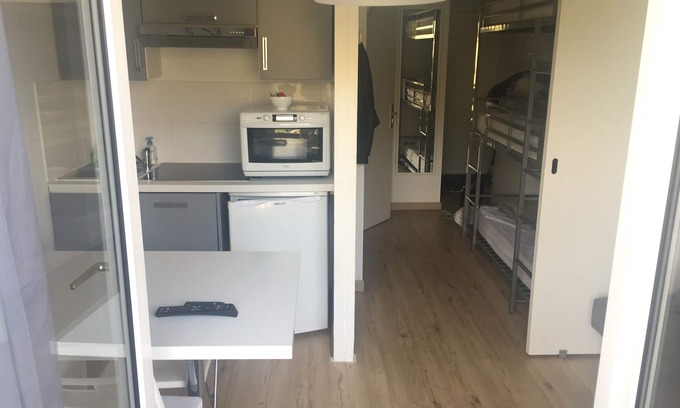 Mont-de-Lans Apartment | Nice studio with beautiful view at the foot of the slopes