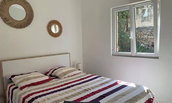 Ceyreste Apartment | NICE STUDIO WITH OUTSIDE, AIR CONDITIONING, FREE PARKING NEAR LA CIOTAT