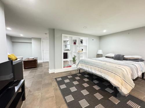 Brookland Apartment | NIce Updated Basement in DC near transportation