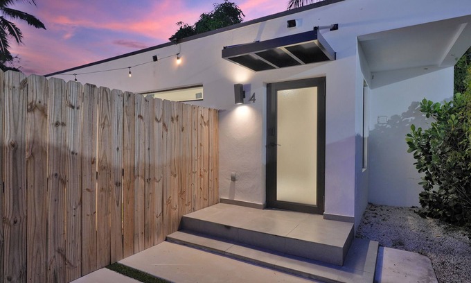 East Little Havana Villa | Nice Villa in Miami 4