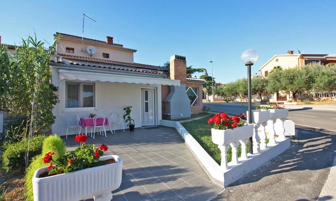 Fazana Apartment | Nicely decorated apartment Silver
