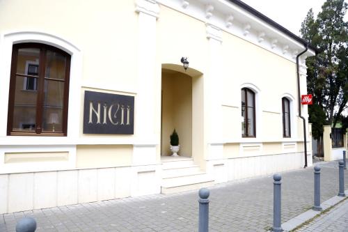 Alba Iulia House | Nicii