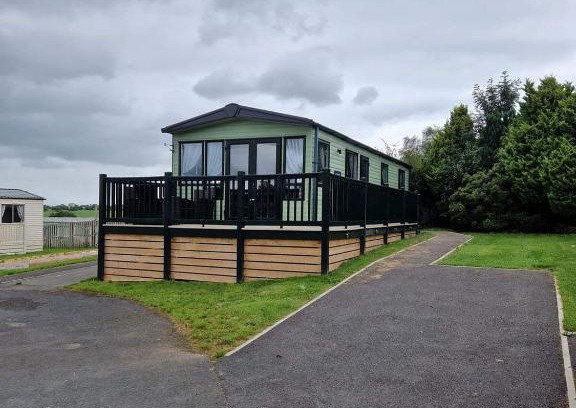 Fence Resort | Nick's Retreat