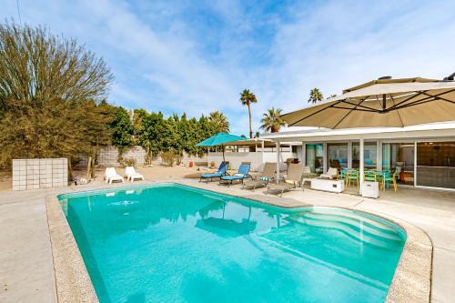 Racquet Club South House | Nicola Modern - 68794