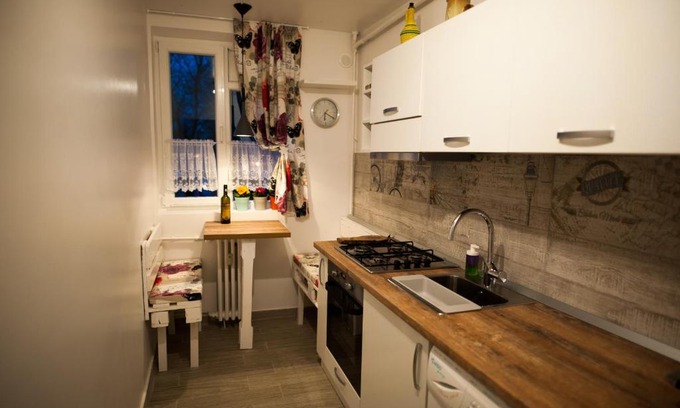 Sector 4 Apartment | Nicola's Home