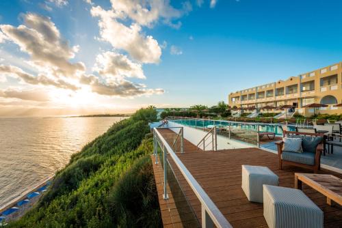 West Achaea Hotel | Niforeika Beach Hotel