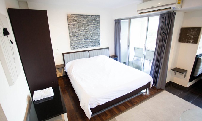 Chang Khlan Apartment | Night Bazaar Road - 40 Sqm - 7th Floor - Work-From-Home w/Fully Fitted Kitchen