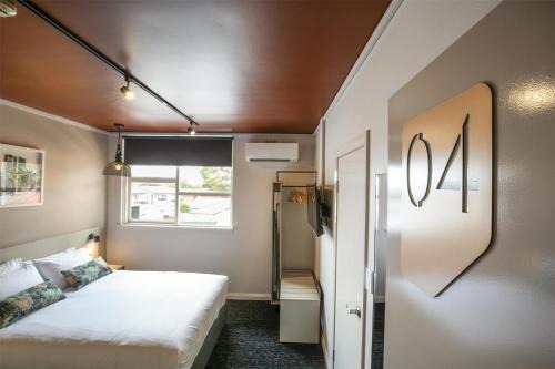 Fairfield Heights Hotel | Nightcap at Fairfield