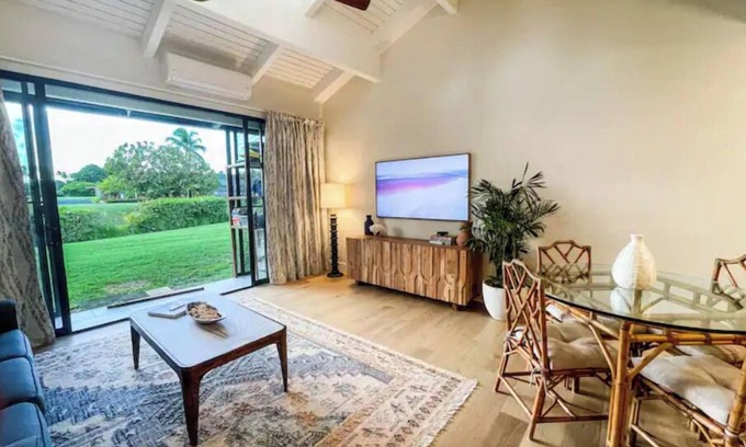 Kahuku House | Niki Lani Condo on the Golf course @ Turtle bay
