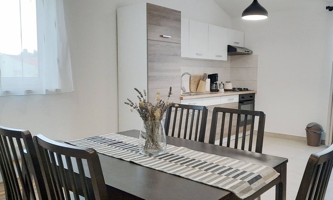 Sisan Apartment | Nina 4 - New app featuring Air condition and swimming pool