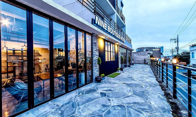 Songsan-dong Hotel | Nine Boutique Hotel