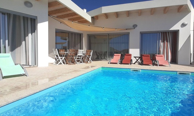 Barril de Cima House | Nira Beach House Eleganc & Charm exclusive pool and sea view