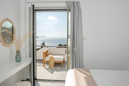 Mpatsi Apartment | Niriis Sea View Apartments Pasithea & Psamathe Batsi